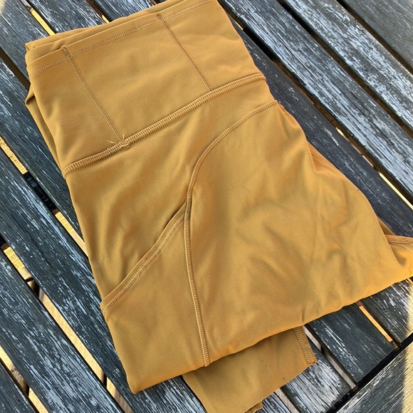 Lululemon Fast and Free leggings - Picture 10 of 10